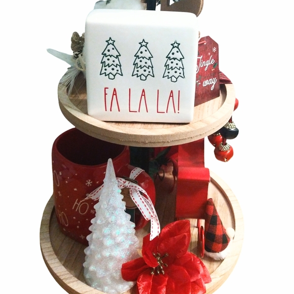 NEW Christmas Penguin Tiered Tray W/ Rae Dunn mug - Picture 8 of 15